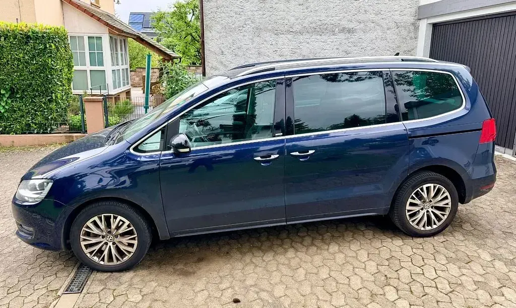 Gebraucht VW Sharan 140 PS (102 kW) 2012 Blau Van / Kleinbus