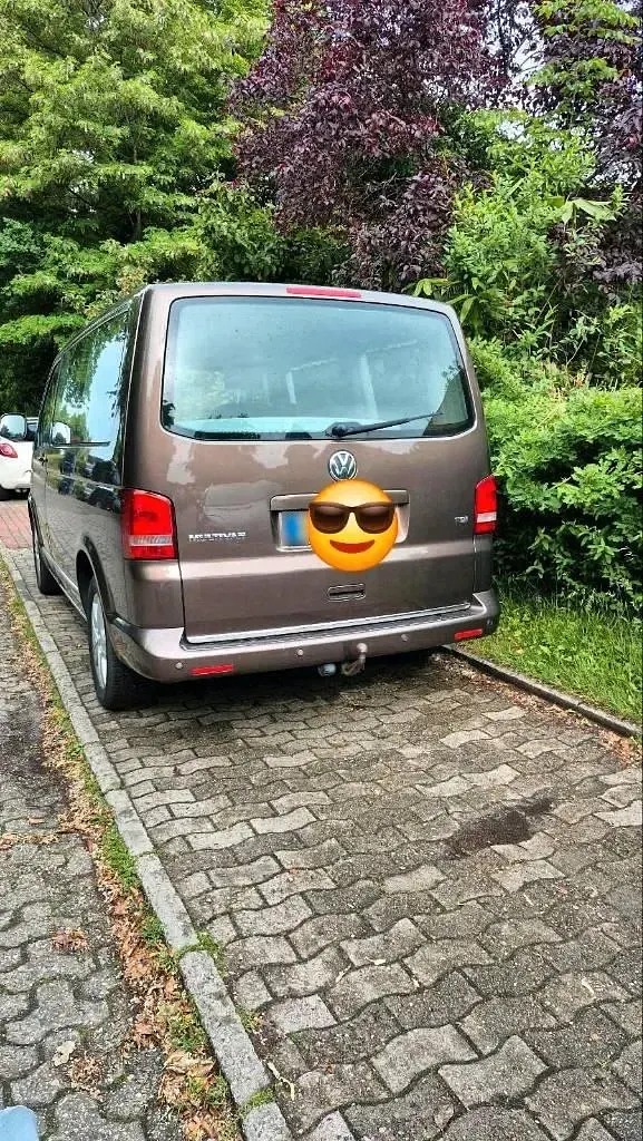 Gebraucht VW Multivan Comfortline 179 PS (131 kW) 2010 Braun Van / Kleinbus