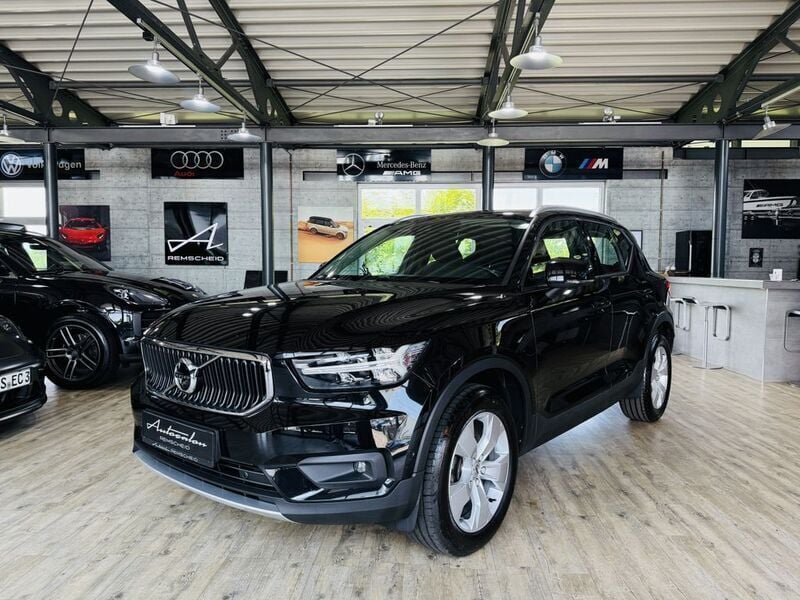 Onyx black Gebraucht 2018 Volvo XC40 Momentum SUV | 24.990 € (Fairer Preis) - Bild 1/4