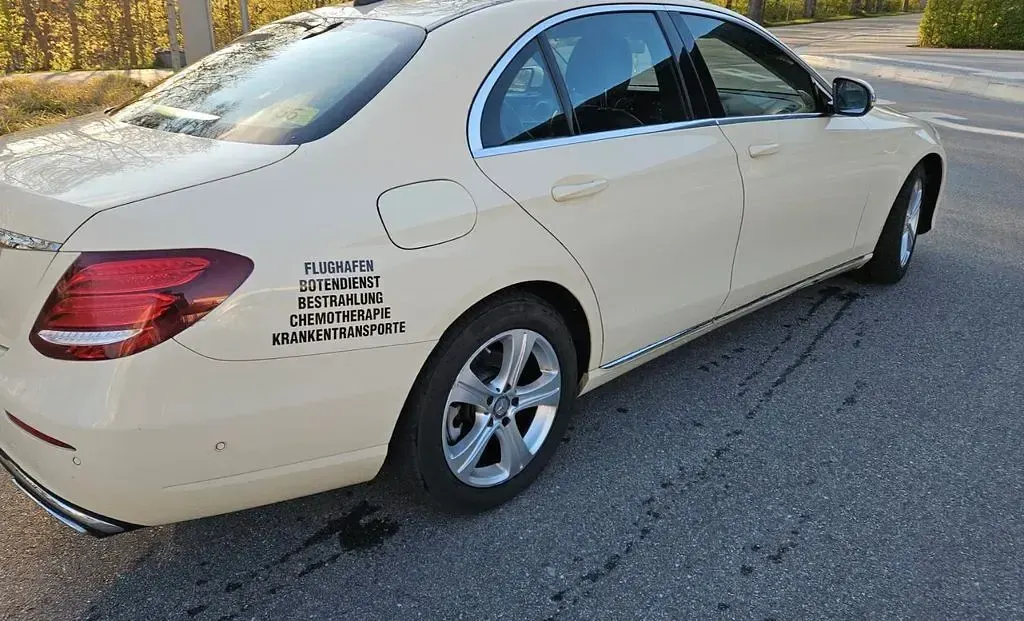 Second-hand Mercedes E220 194 CP (142 kW) 2016 Bej Berlinǎ