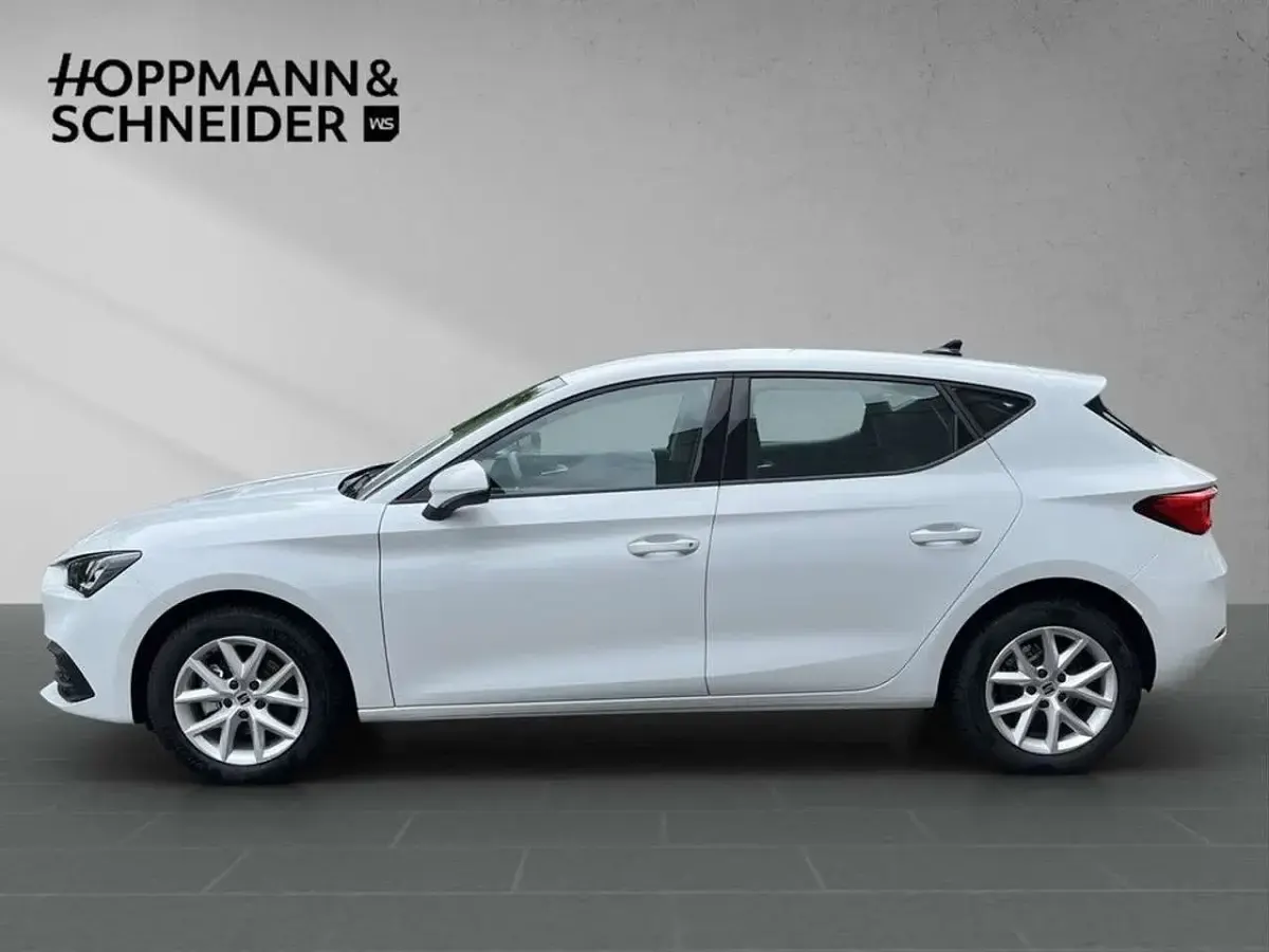 Gebraucht Seat Leon Style 150 PS (110 kW) 2025 Weiß Limousine