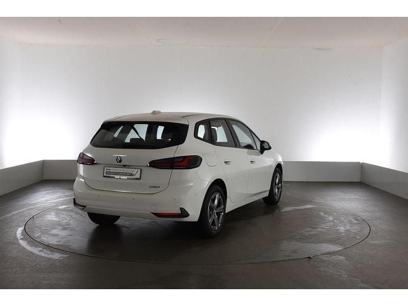 Gebraucht BMW 216 Active Tourer Shadowline 122 PS (89 kW) 2025 Weiss Van / Kleinbus