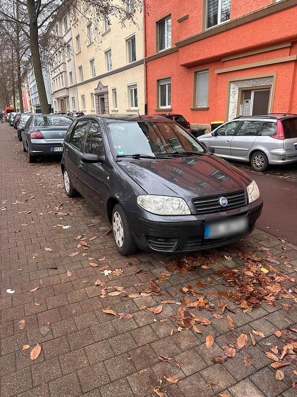 Grau Gebraucht 2006 Fiat Punto Kleinwagen | 1.150 € (Guter Preis) - Bild 1/4