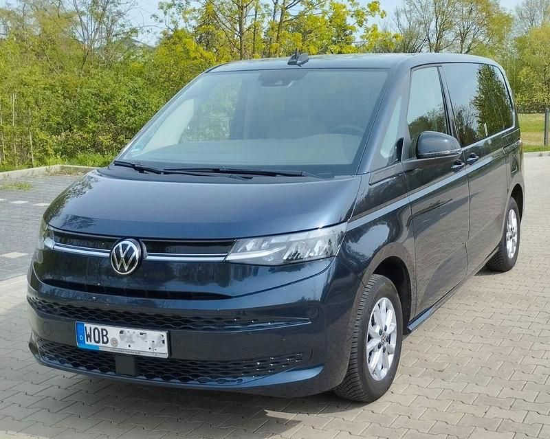 Gebraucht VW Multivan Life 136 PS (100 kW) 2022 Blau Van