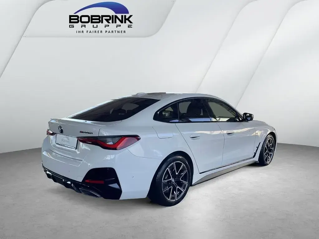 Gebraucht BMW M440 M Sport 374 PS (275 kW) 2023 Weiß Limousine