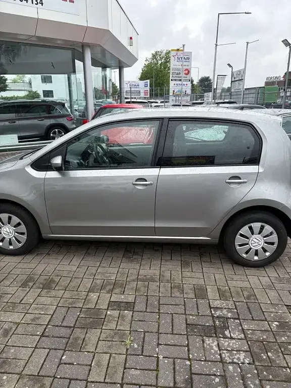 Gebraucht VW up! 65 PS (47 kW) 2021 Silber Kleinwagen