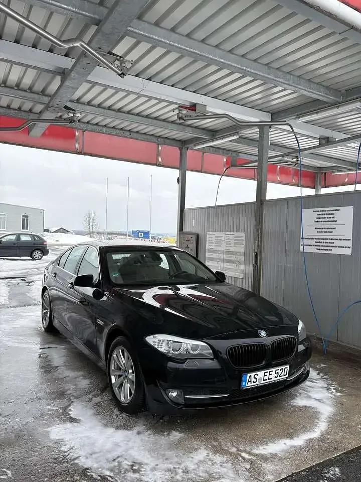 Gebraucht BMW 520 184 PS (135 kW) 2011 Limousine