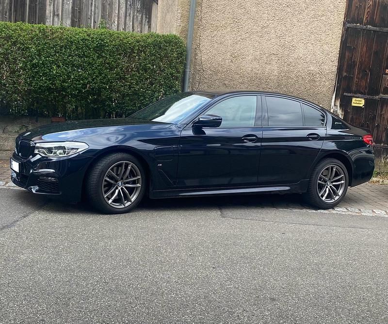 Andere farben Gebraucht 2019 BMW 530e iPerformance Limousine | 27.500 € (Guter Preis) - Bild 1/4