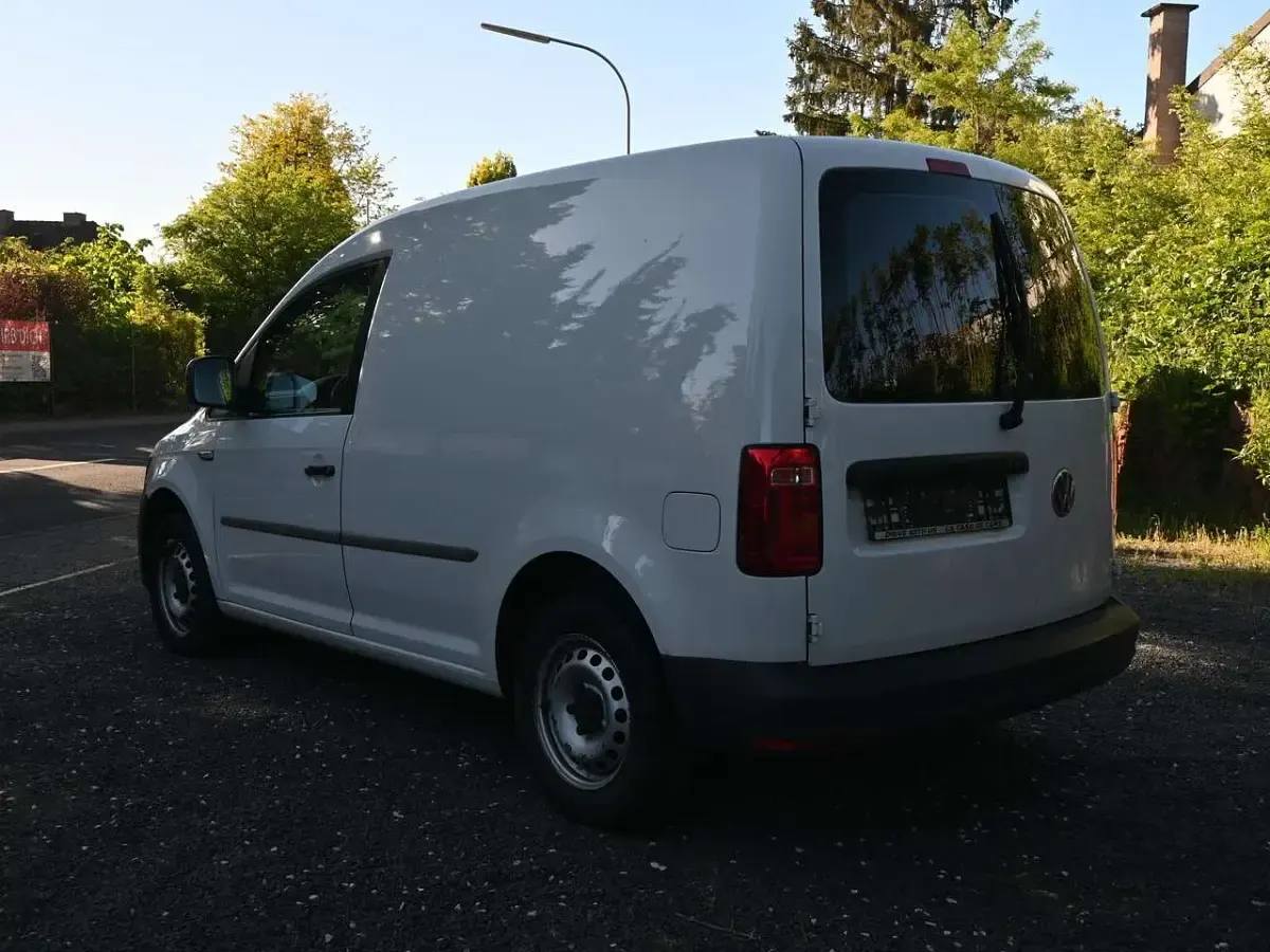 Gebraucht VW Caddy 102 PS (75 kW) 2018 Candyweiß Van / Kleinbus