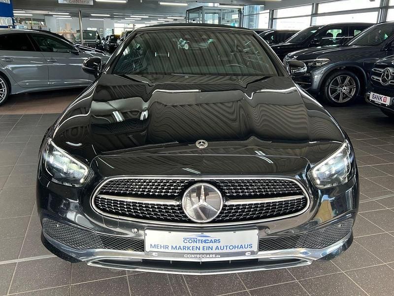 Gebraucht Mercedes E400 Avantgarde 330 PS (242 kW) 2022 Schwarz Cabrio