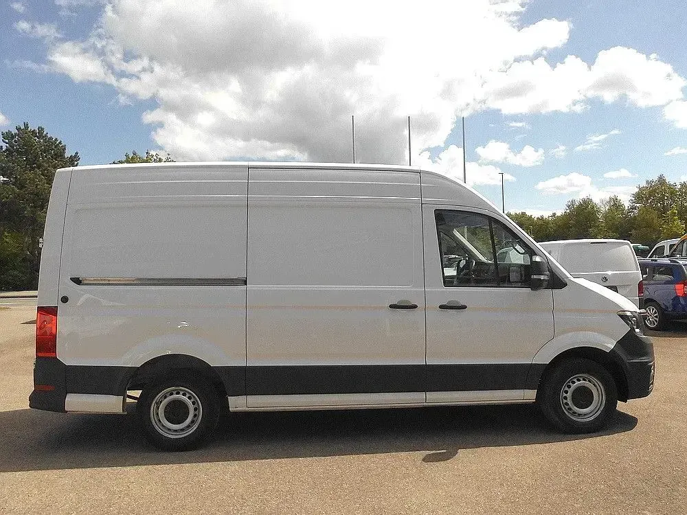 Gebraucht VW Crafter 102 PS (75 kW) 2020 Weiß Van