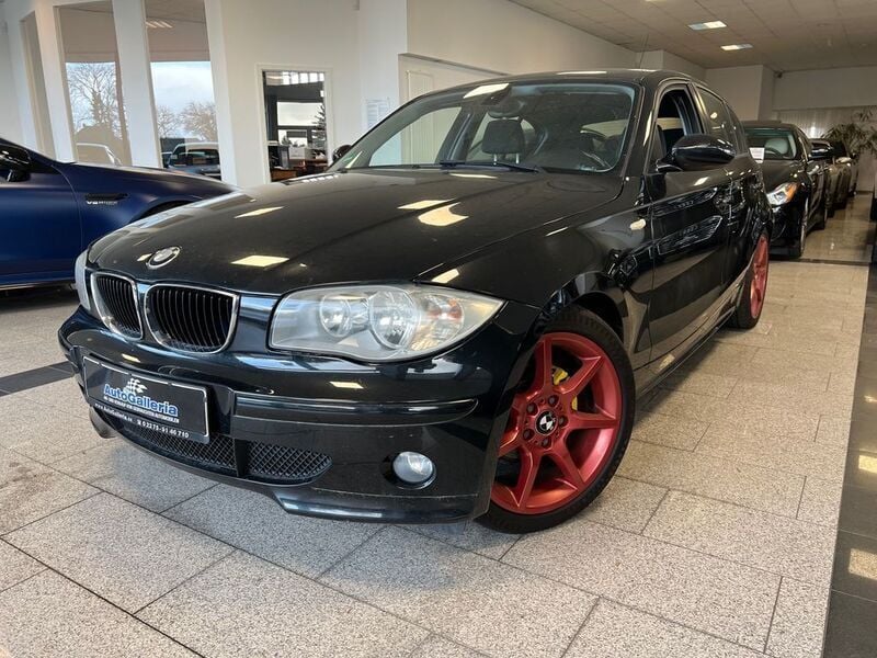 Black sapphire metallic (metallic) Gebraucht 2006 BMW 116 Advantage Kleinwagen | 1.399 € (Superpreis) - Bild 1/4