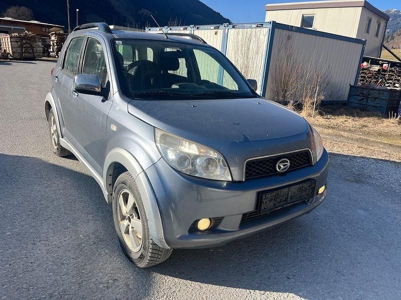 Grau Gebraucht 2006 Daihatsu Terios SUV | 2.390 € (Superpreis) - Bild 1/4