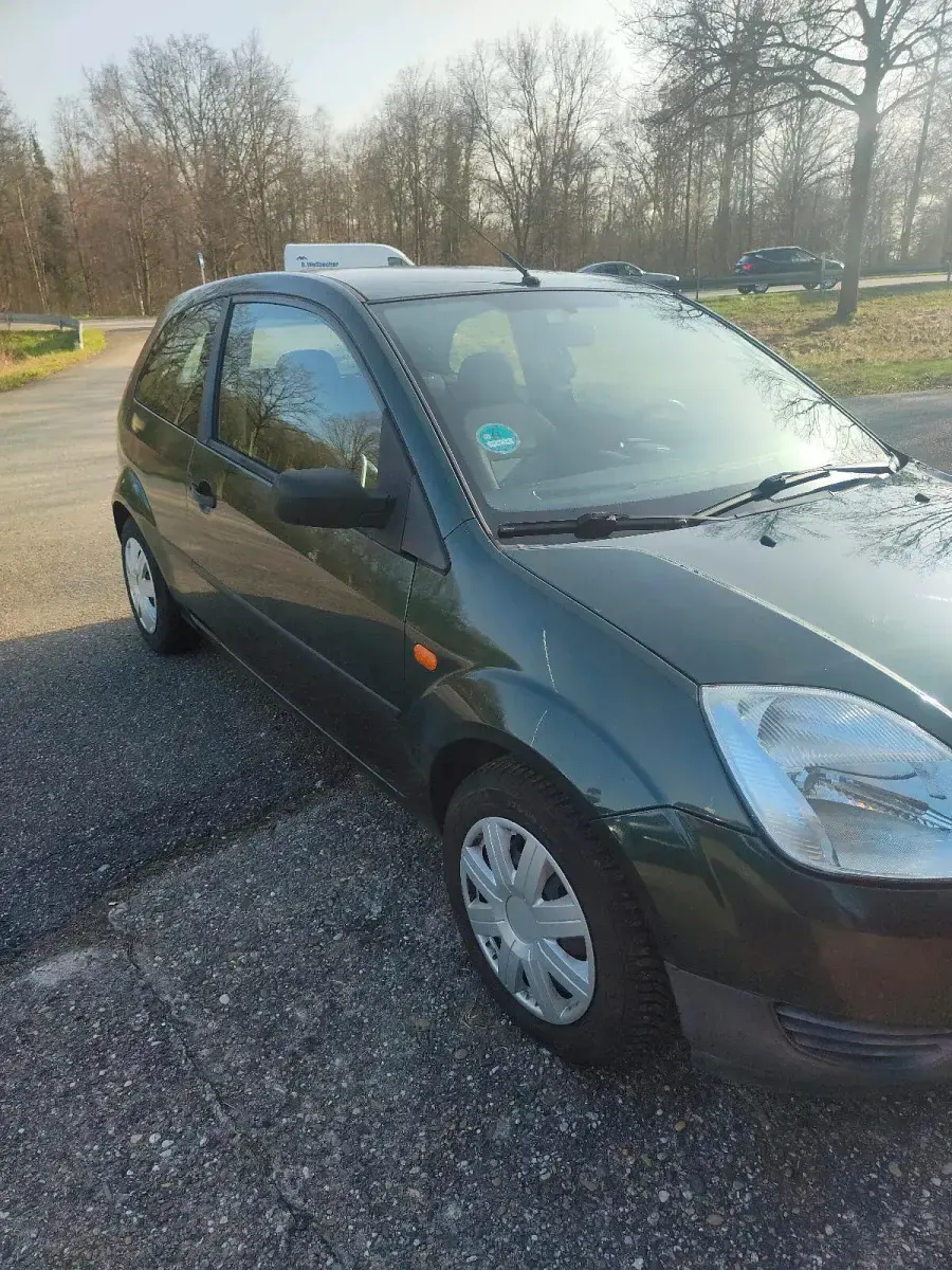 Gebraucht Ford Fiesta 60 PS (44 kW) 2004 Kleinwagen