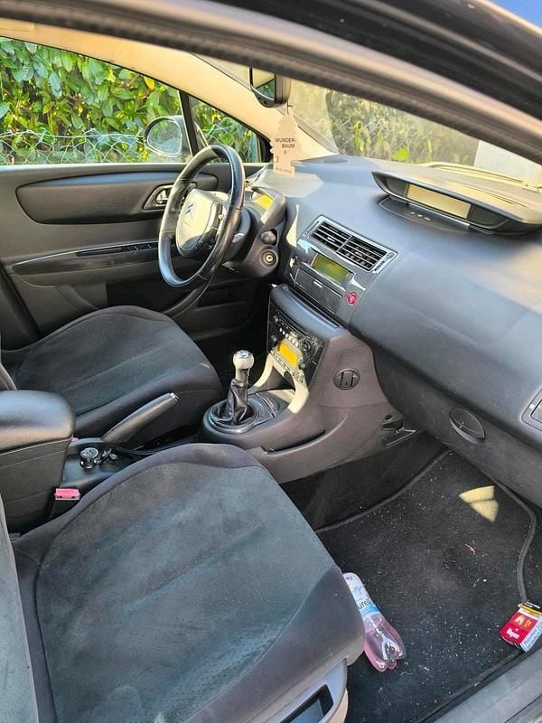 Schwarz Gebraucht 2005 Citroën C4 Limousine | 1.400 € - Bild 1/4
