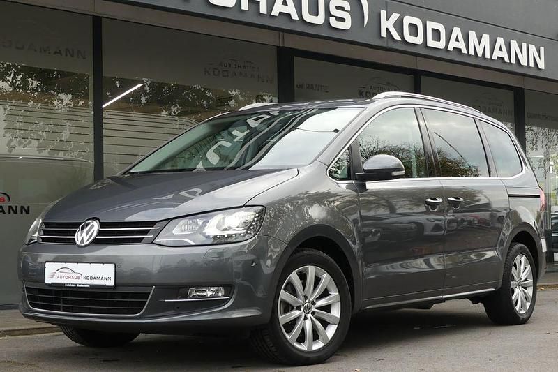 Gebraucht VW Sharan Highline 150 PS (110 kW) 2022 Indiumgrau metallic Van / Kleinbus