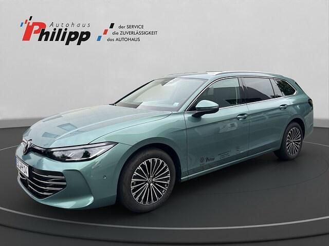 Andere farbe Gebraucht 2024 VW Passat Elegance Kombi | 49.400 € - Bild 1/4