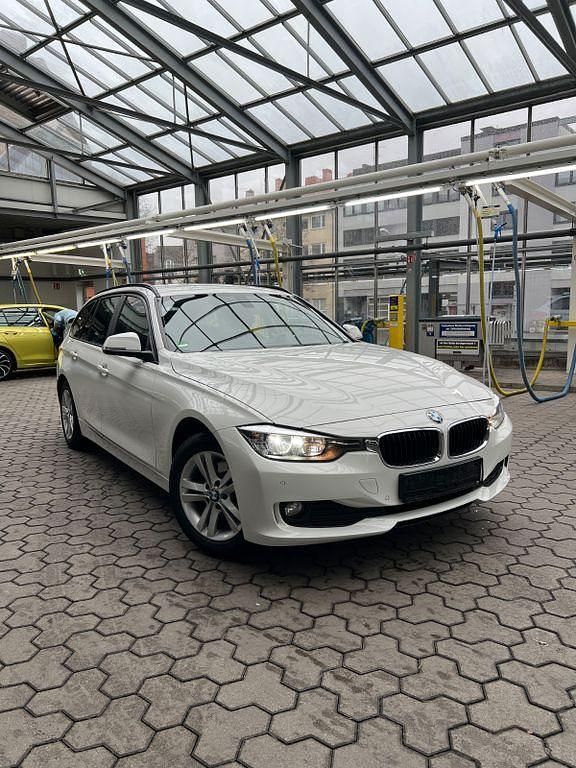 Gebraucht BMW 316 116 PS (85 kW) 2015 Weiß Kombi