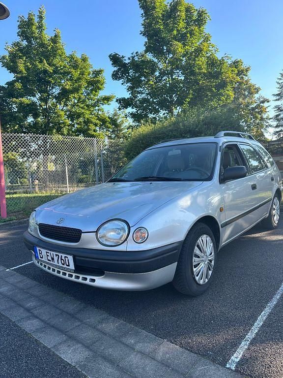Gebraucht 1997 Toyota Corolla Terra Kombi | 1.999 € - Bild 1/4