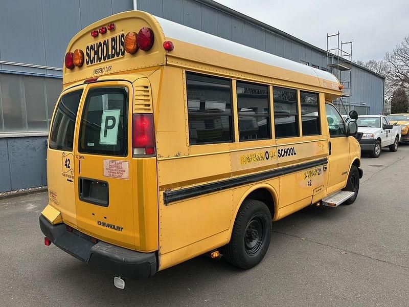 Gebraucht Chevrolet Express 2000 Gelb Van / Kleinbus