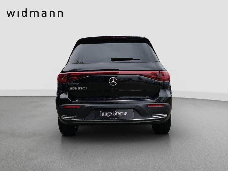 Gebraucht Mercedes EQB250+ Advanced 139 kW (190 PS) 2024 Metalliclack kosmosschwarz SUV