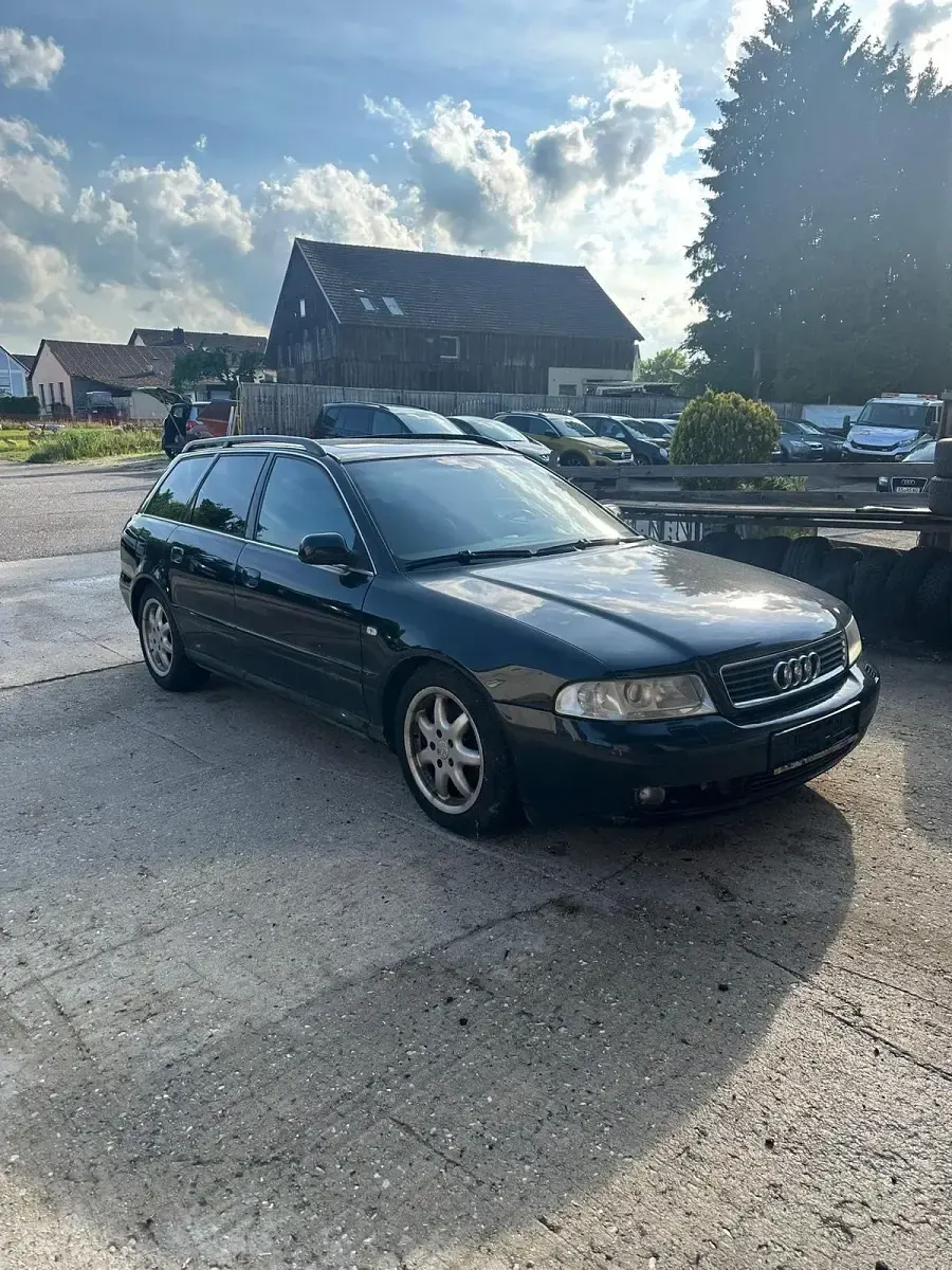 Gebraucht Audi A4 193 PS (141 kW) 1999 Schwarz Kombi