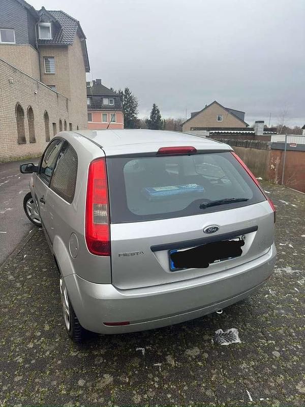 Gebraucht Ford Fiesta 60 PS (44 kW) 2005 Kleinwagen