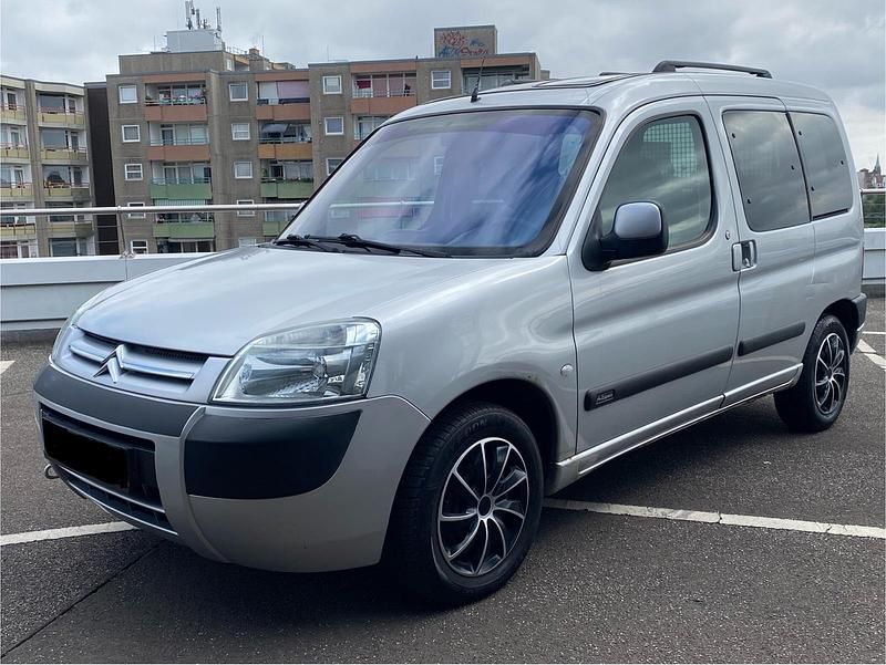 Silber Gebraucht 2003 Citroën Berlingo Van / Kleinbus | 1.100 € (Guter Preis) - Bild 1/4