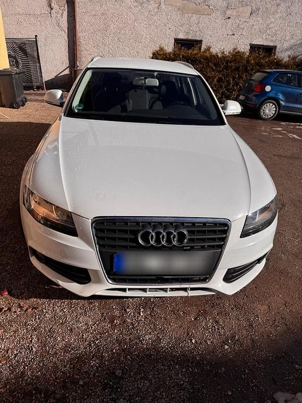 Weiß Gebraucht 2009 Audi A4 Kombi | 3.900 € (Fairer Preis) - Bild 1/4