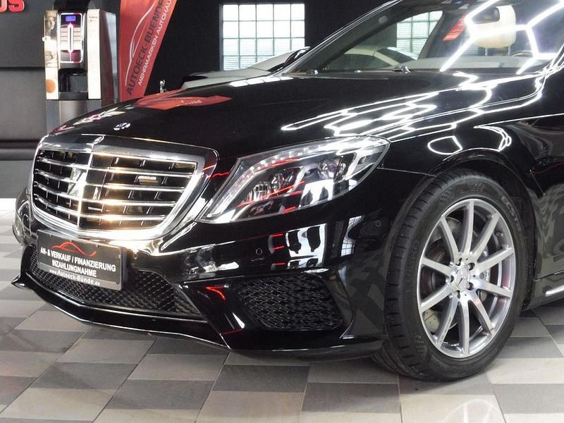 Obsidianschwarz Gebraucht 2016 Mercedes S63 AMG AMG Limousine | 68.500 € (Teuer) - Bild 1/4