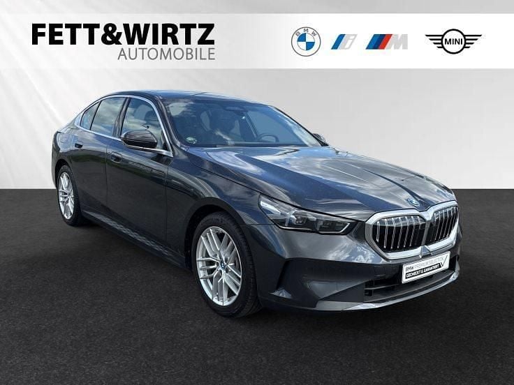 Gebraucht BMW 530e 299 PS (219 kW) 2024 Limousine