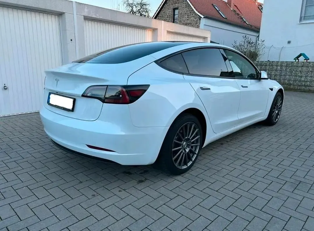 Gebraucht Tesla Model 3 208 kW (284 PS) 2022 Weiß Limousine