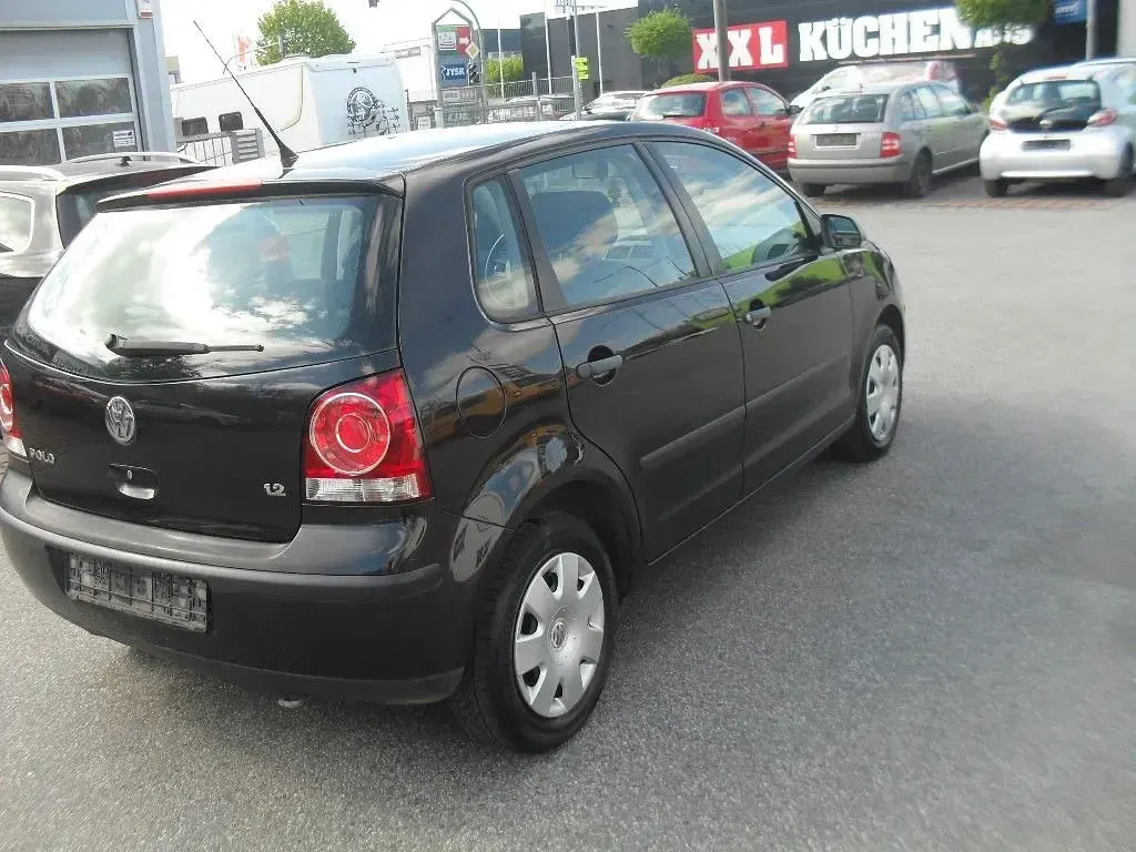 Gebraucht VW Polo Trendline 64 PS (47 kW) 2006 Schwarz Kleinwagen