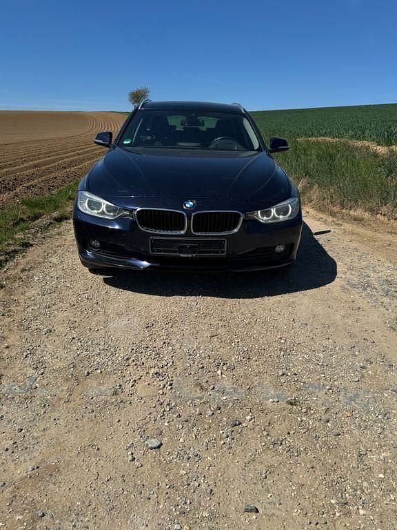 Usata BMW 320 184 CV (135 kW) 2012 Blu Station wagon