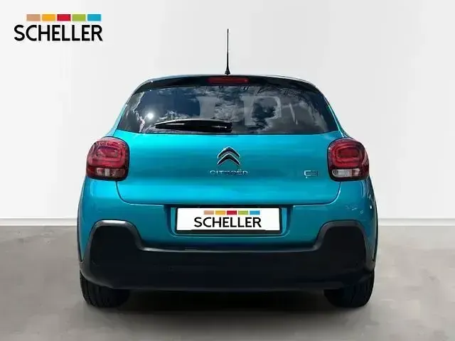 Gebraucht Citroën C3 Shine 83 PS (61 kW) 2023 Lackierung spring blue/metalli Kleinwagen