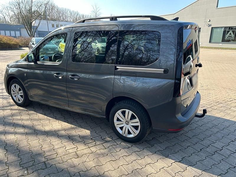 Gebraucht VW Caddy 75 PS (55 kW) 2022 Grau Van / Kleinbus