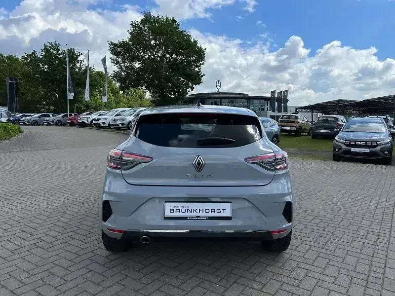 Gebraucht Renault Clio Techno 90 PS (66 kW) 2025 Rafalegrau Kleinwagen