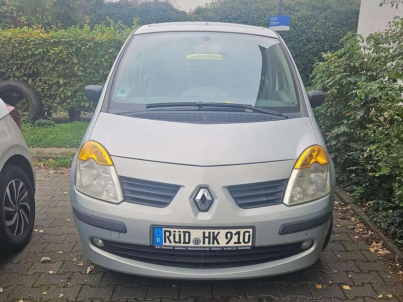 Silber Gebraucht 2006 Renault Modus Van / Kleinbus | 3.500 € (Teuer) - Bild 1/4