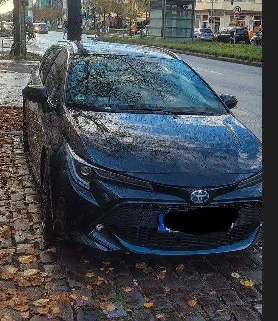 Gebraucht Toyota Corolla Team 122 PS (89 kW) 2021 Schwarz Kombi