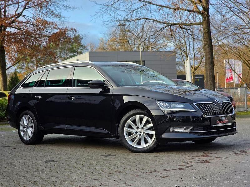 Schwarz Gebraucht 2018 Skoda Superb Style Kombi | 16.990 € (Guter Preis) - Bild 1/4