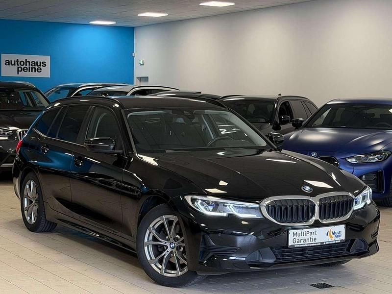 Gebraucht BMW 320 190 PS (139 kW) 2022 Schwarz Limousine