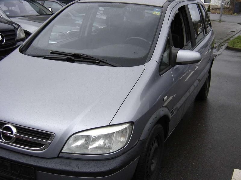 Gebraucht Opel Zafira 125 PS (91 kW) 2003 Grau Van / Kleinbus