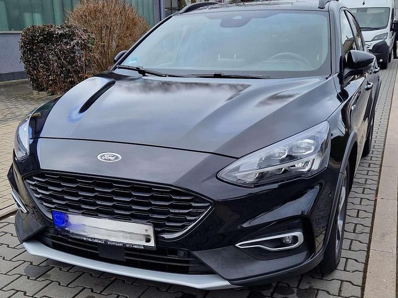 Second-hand Ford Focus Active 150 CP (110 kW) 2020 Negru Berlinǎ