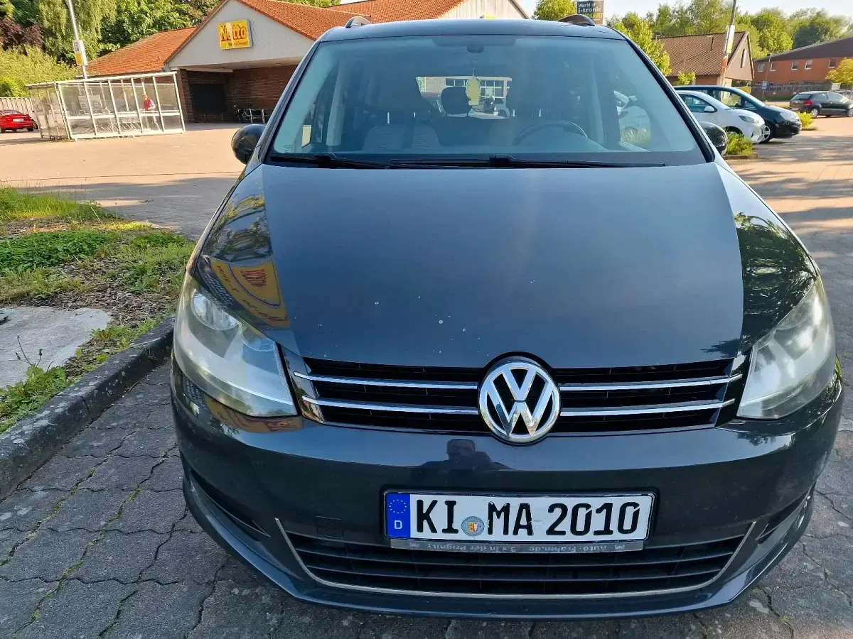 Gebraucht VW Sharan 140 PS (102 kW) 2011 Grau Van / Kleinbus