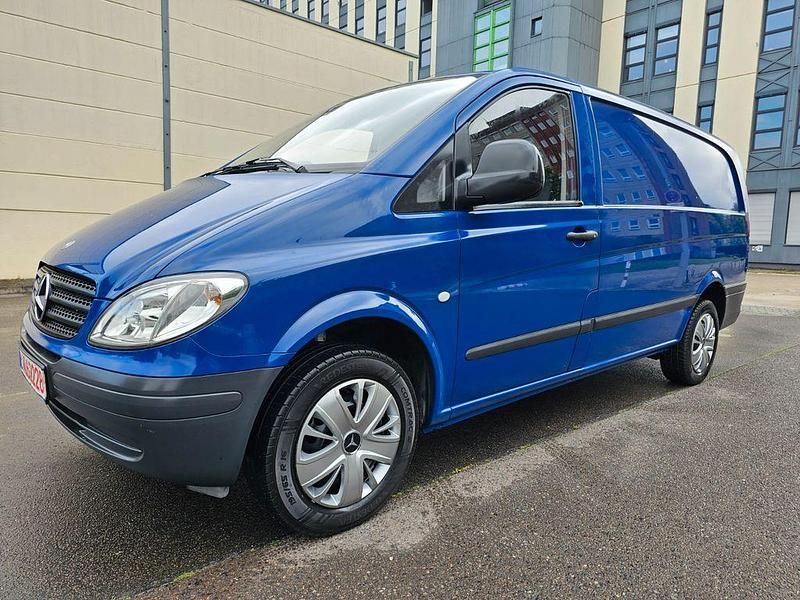 Blau Gebraucht 2008 Mercedes Vito Van / Kleinbus | 5.989 € (Etwas zu teuer) - Bild 1/4