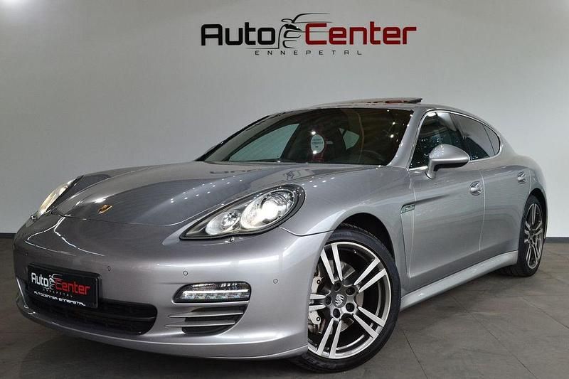 Silber Gebraucht 2010 Porsche Panamera 4S Sport Limousine | 28.000 € (Teuer) - Bild 1/4