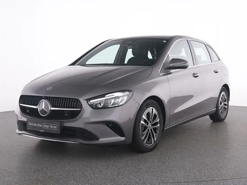 Gebraucht Mercedes B180 Progressive 136 PS (100 kW) 2025 Grau Kleinwagen