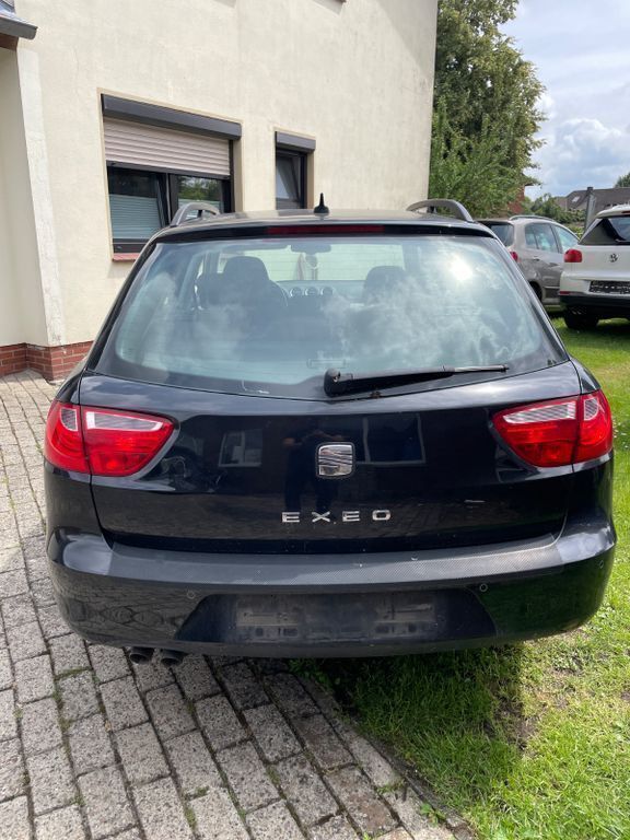 Gebraucht Seat Exeo 143 PS (105 kW) 2011 Schwarz Limousine