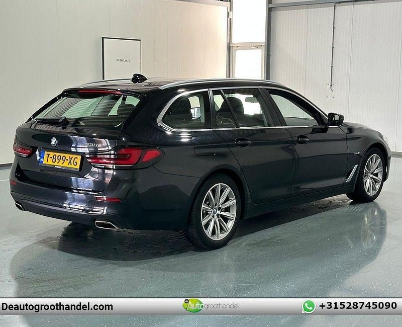 Gebraucht BMW 530e Sport Line 184 PS (135 kW) 2023 Schwarz Kombi