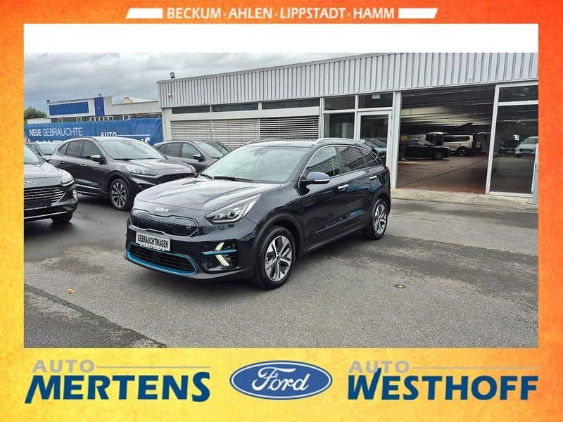 Blau Gebraucht 2021 Kia e-Niro Spirit SUV | 17.990 € (Etwas zu teuer) - Bild 1/4